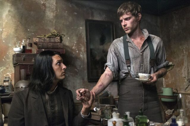File:Penny-dreadful-Victor-and-henryEp01S03.jpg