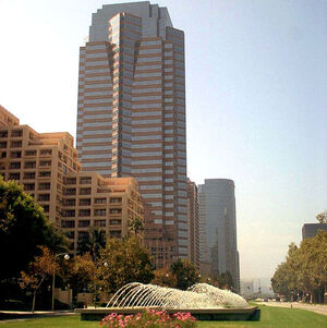 598px-Foxyplaza