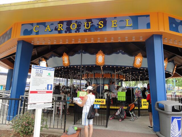 File:Character Carousel (C).jpg