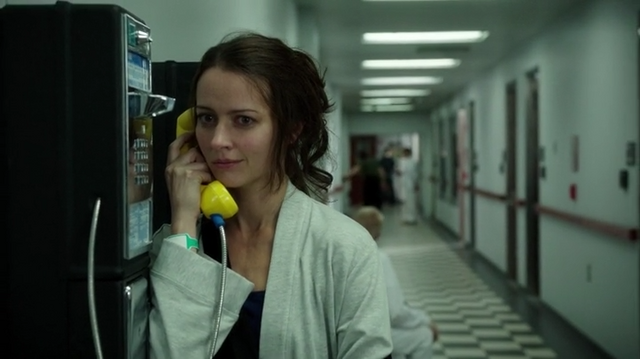 Archivo:2x22 - Root teléfono.png