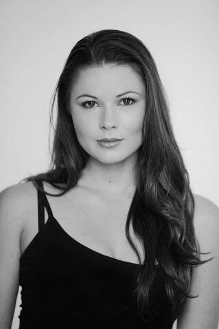 File:Sarah Munn.jpg