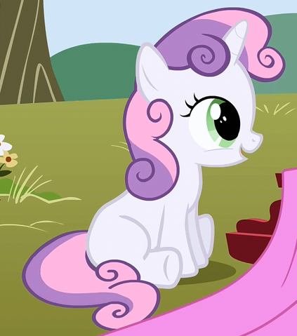 File:Sweetie Belle sitting ID S1E18-1-.png