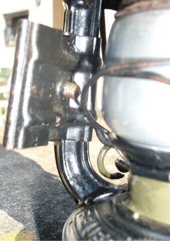 Datei:Feuerhand 75-FS-Rückseite-detail.jpg