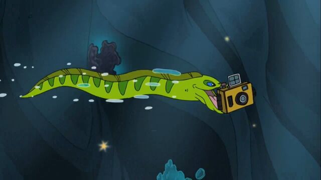 File:Eel steals Irving's camera.jpg