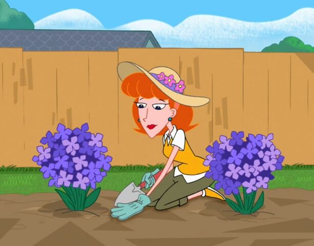 Tập tin:Mom gardening.jpg