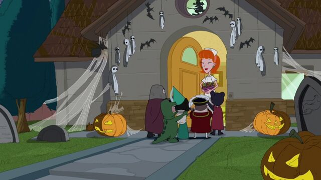 File:Linda and the trick or treaters.jpg