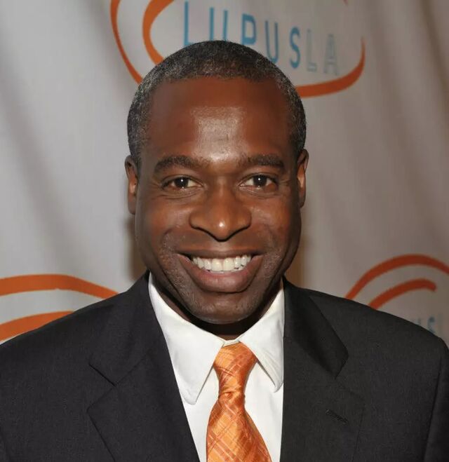 File:Phill Lewis.jpg