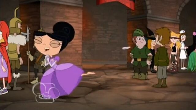 File:Isabella 'losing' a slipper.jpg