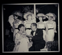 Walt et Lillian Disney.png