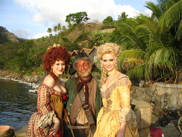 File:Scarlett&GisellePromo.jpg