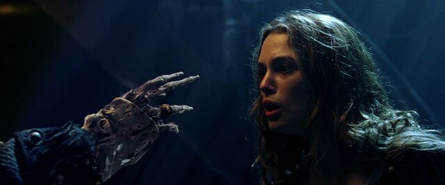 File:Barbossa Cursed Hand COTBP.jpg