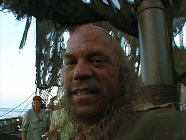 File:LeeArenbergDiaryofaPirateFeaturette.jpg