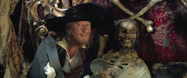File:BarbossaFeaturette3.jpg