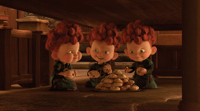 File:Brave tripplets table cake.jpg