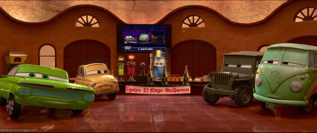 File:Cars2-disneyscreencaps.com-1901.jpg