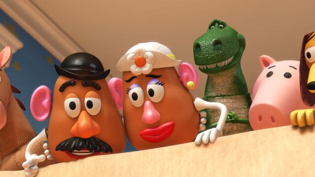 File:Mrs and mrs p.jpg