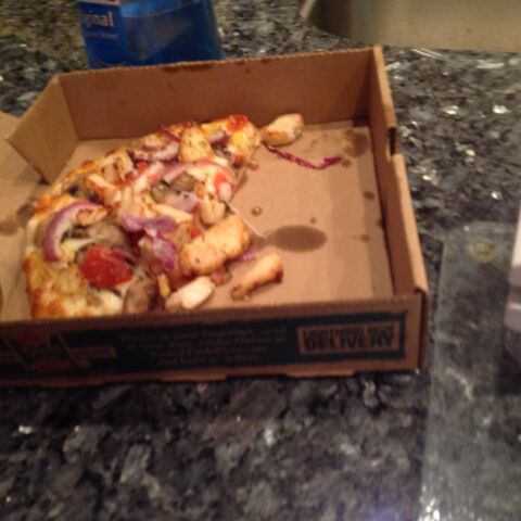 File:Round table 3rd pizza.jpeg