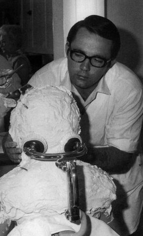 File:Tom Burman.jpg