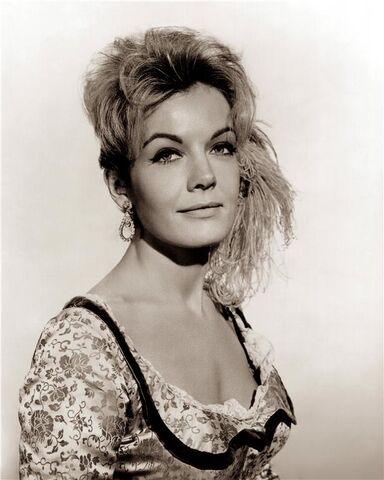 File:Joanna Barnes.jpg
