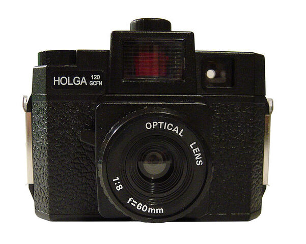 File:750px-Holga 120 GCFN.jpg