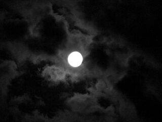 Moon-girl-night-sky