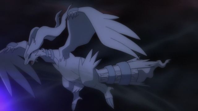 File:Reshiram M18.png