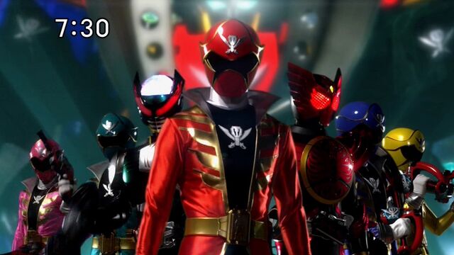 File:Gokaigers with OOO & Birth.jpg