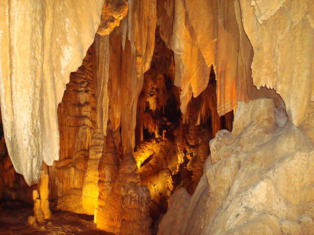 File:Cavern 29.jpg