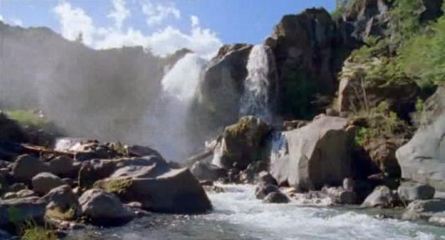 File:Water fall.jpg