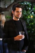 Pretty-little-liars 21.jpg