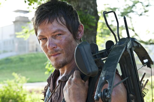 File:Norman-reedus-daryl-dixon-crossbow.jpg