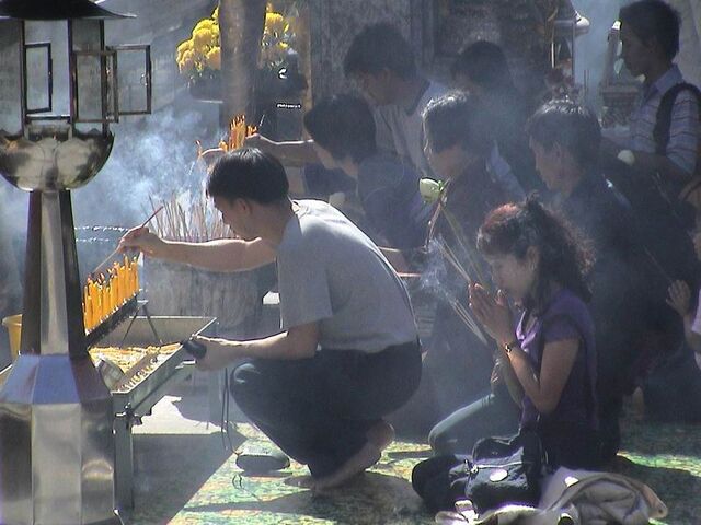 File:Incense-LE.jpg