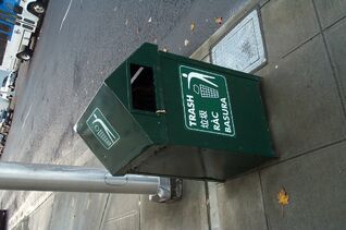 File:SeattleTrashLeseRacBasura200511 KaihsuTai.jpg