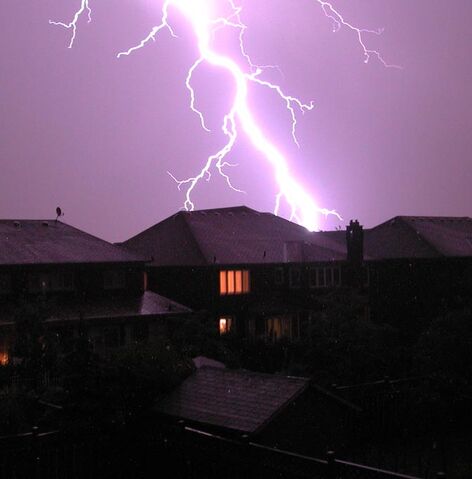 File:LightningToronto.jpg