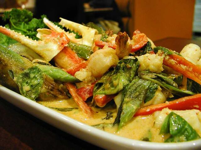 File:Unidentified thai food.jpg
