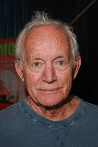 File:Lance Henriksen.jpeg