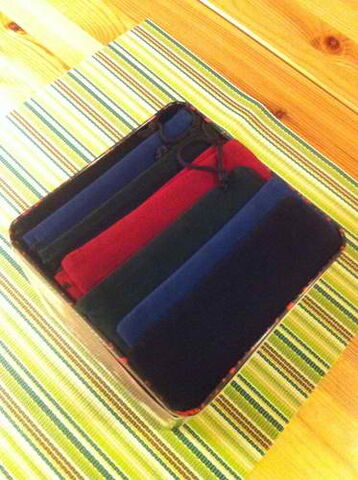 File:Bags.jpg