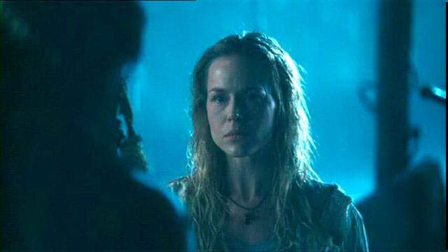File:008RMB Julie Benz 002.jpg