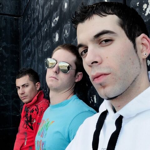 Archivo:Isusko-and-sbrv-artistas.jpg