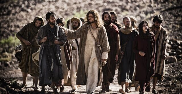 File:BIble-Jesus-Disciples-P.jpeg