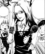 Bianchi con Haru y Kyoko.png