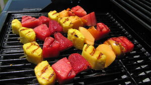 Grilledfruitkabobs