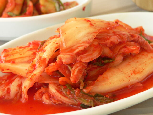 File:Kimchi-7625.jpg