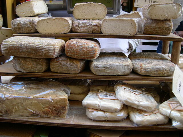 File:Robiola.jpg