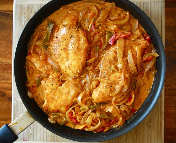 File:Chicken-paprikash.jpg