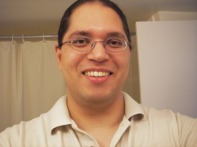 File:800px-Sy's smile.scaled.jpg