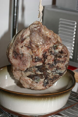 File:Guanciale.jpg