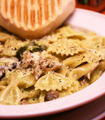 File:Farfalle ala genoves1.jpg