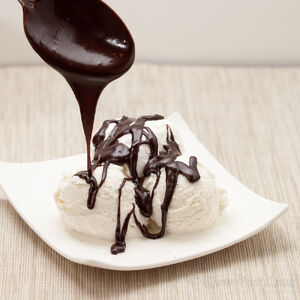 Hot-chocolate-fudge-sauce-4