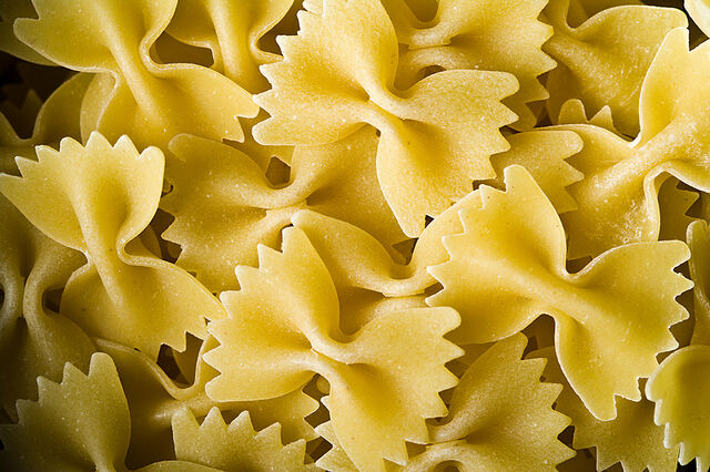 File:Bowtie.jpg